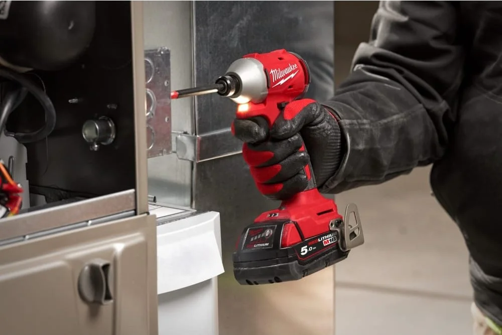 Акумуляторний ударний шуруповерт Milwaukee M18 BLIDR-0X - фото 6