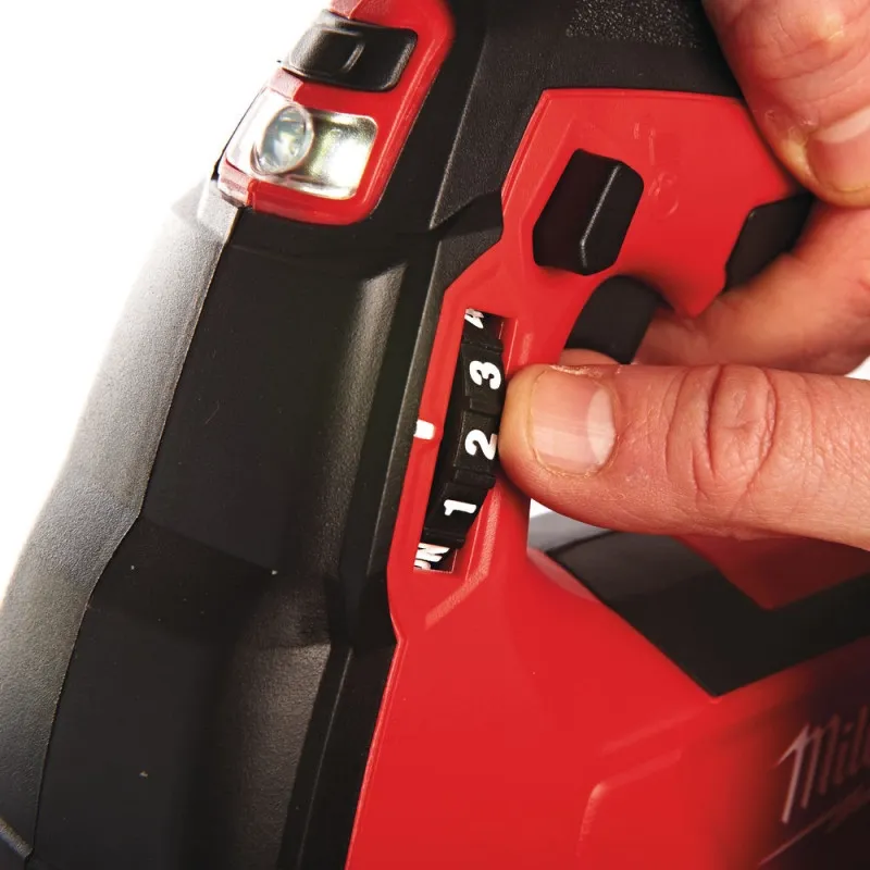 Акумуляторний шприц для змащування Milwaukee M18 GG-201C - фото 4
