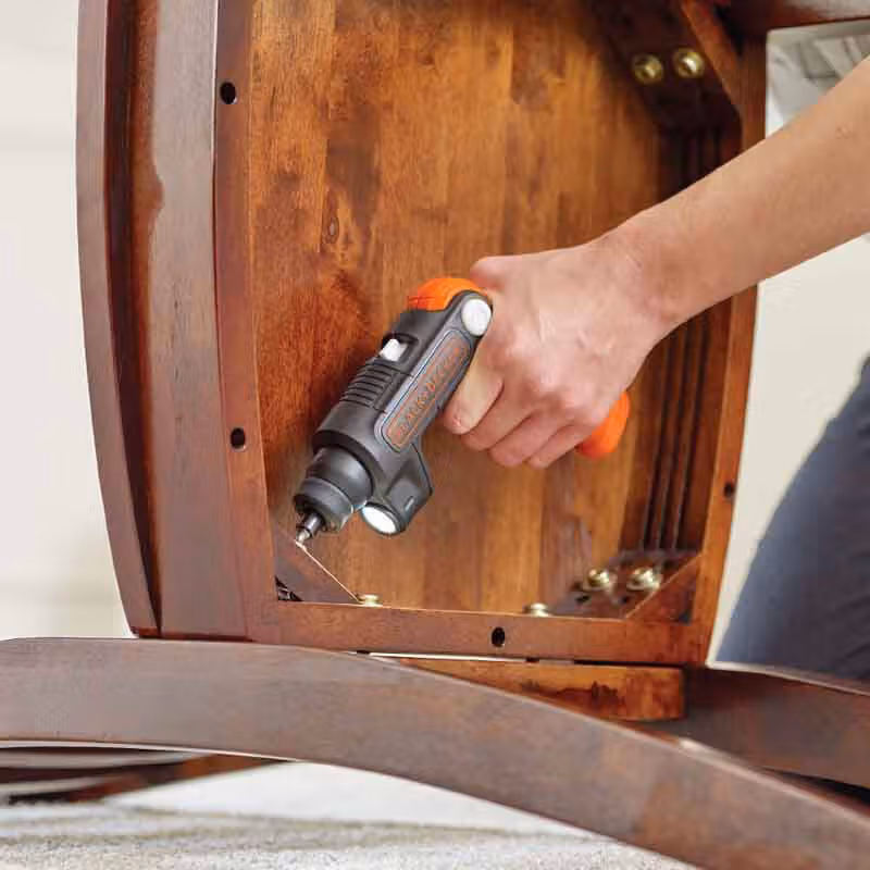 Аккумуляторная отвертка Black+Decker BDCSFL20C - фото 4