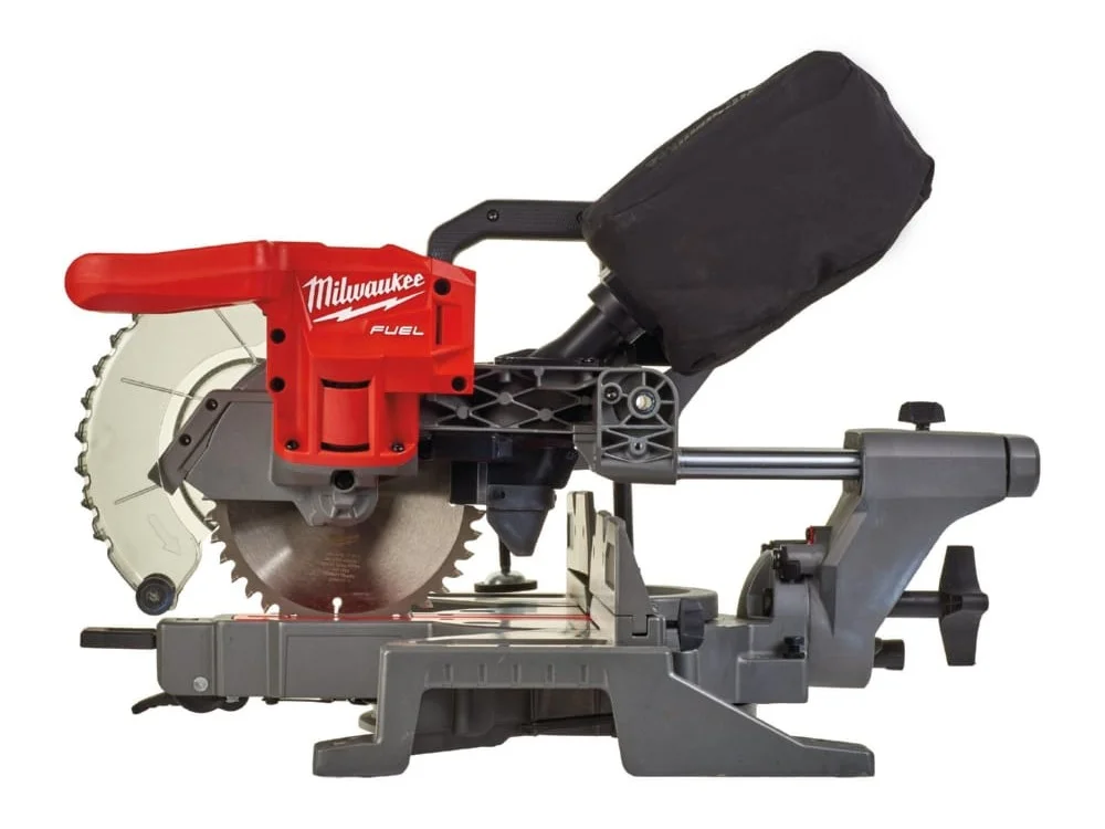 Аккумуляторная торцовочная пила Milwaukee M18 FMS190-0