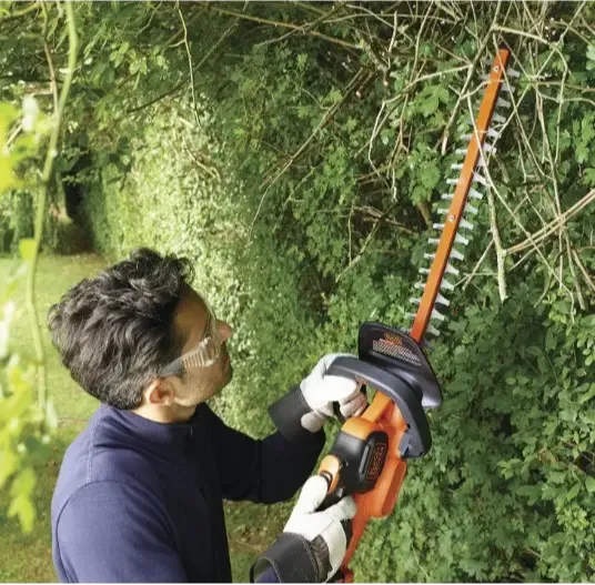 Аккумуляторный кусторез Black+Decker GTC18502PC - фото 5
