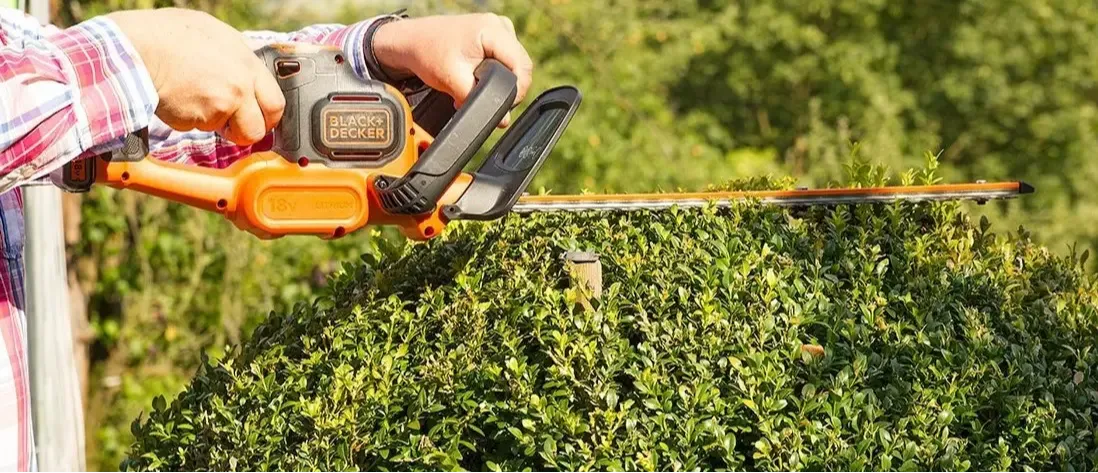 Аккумуляторный кусторез Black+Decker GTC18502PC - фото 6