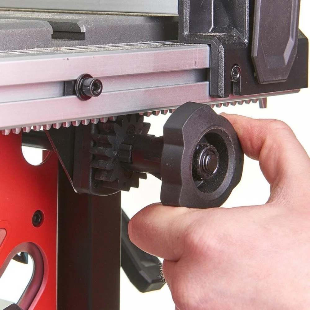 Аккумуляторная настольная пила Milwaukee M18 FTS210-0