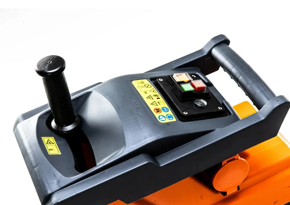 Щепоріз садовий GTM MS2800/45 фрезерний, 2.8 кВт