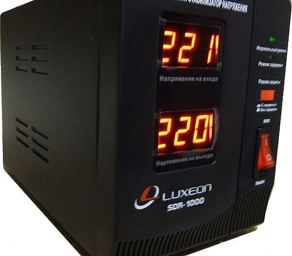 Стабілізатор напруги релейний Luxeon SDR-1000