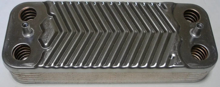 3.021693 Теплообмінник вторинний на газовий котел Immergas 26, 28, 30 (16 пластин)
