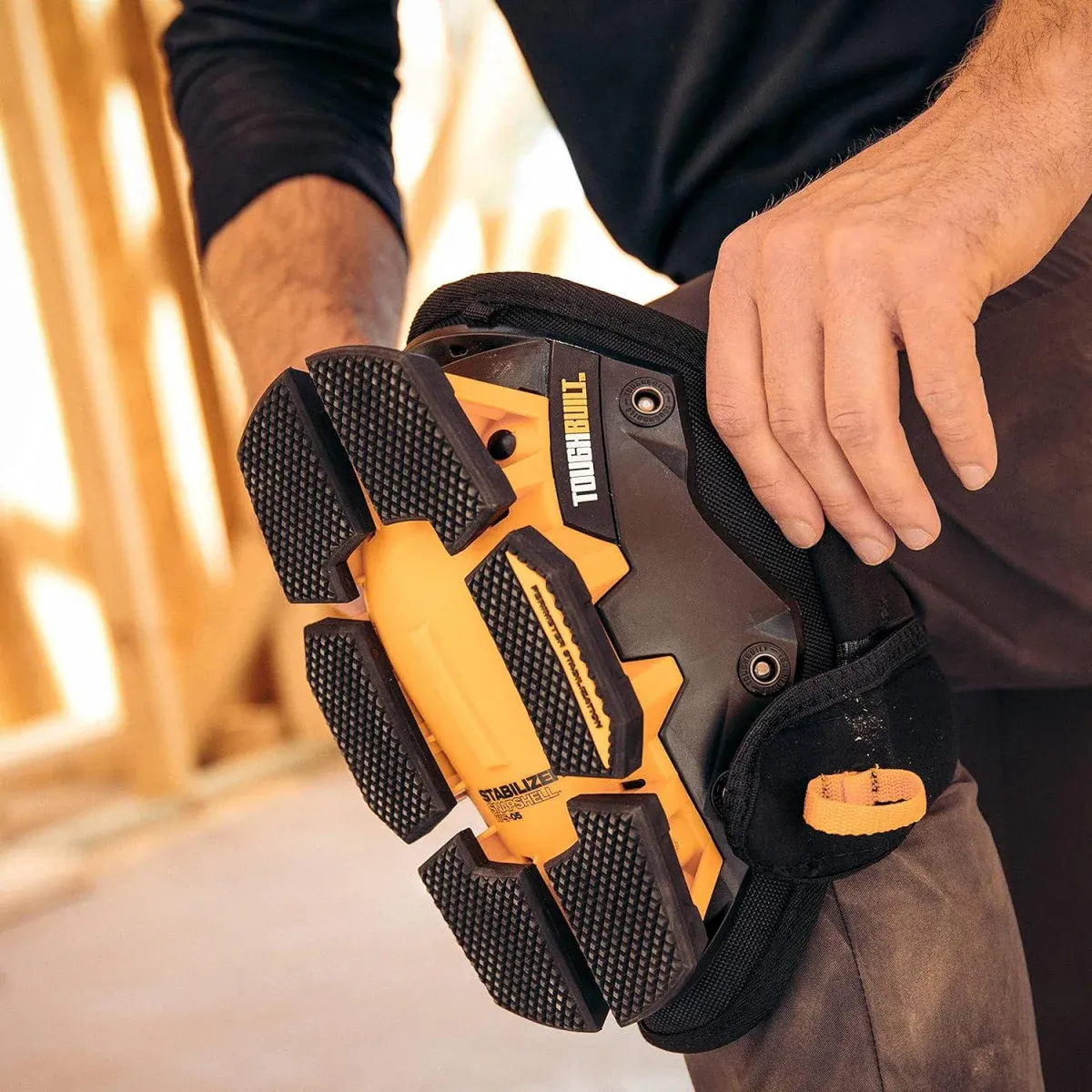 Наколінники зі стабілізатором ToughBuilt з лінії GelFit™ (TB-KP-G205)