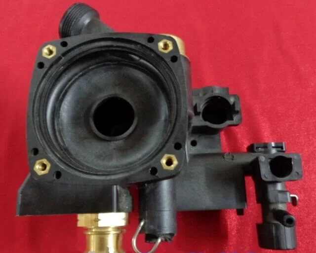 S 10053 Пластикова частина насоса для котлів Saunier Duval Thema Classic, Combitek