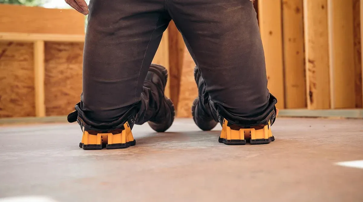 Наколінники зі стабілізатором ToughBuilt з лінії GelFit™ (TB-KP-G205)