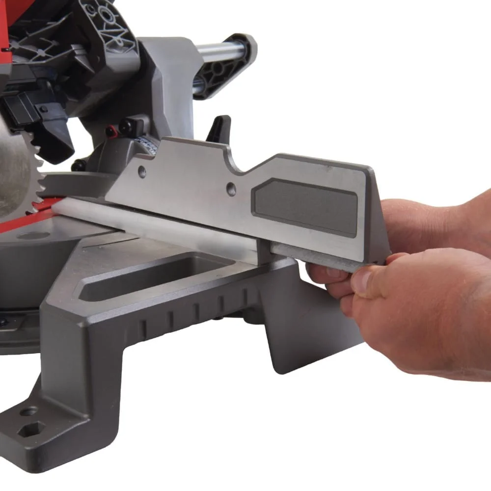 Аккумуляторная торцовочная пила Milwaukee M18 FMS190-0