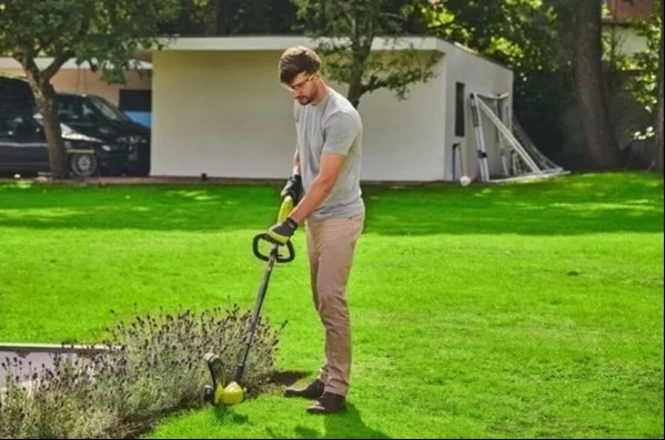 Тример садовий акумуляторний Ryobi ONE+ RY18LT33B-0