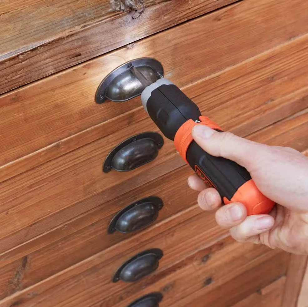 Акумуляторна викрутка Black+Decker BCF601C - фото 6