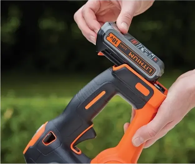 Аккумуляторный кусторез Black+Decker GTC18502PC - фото 3