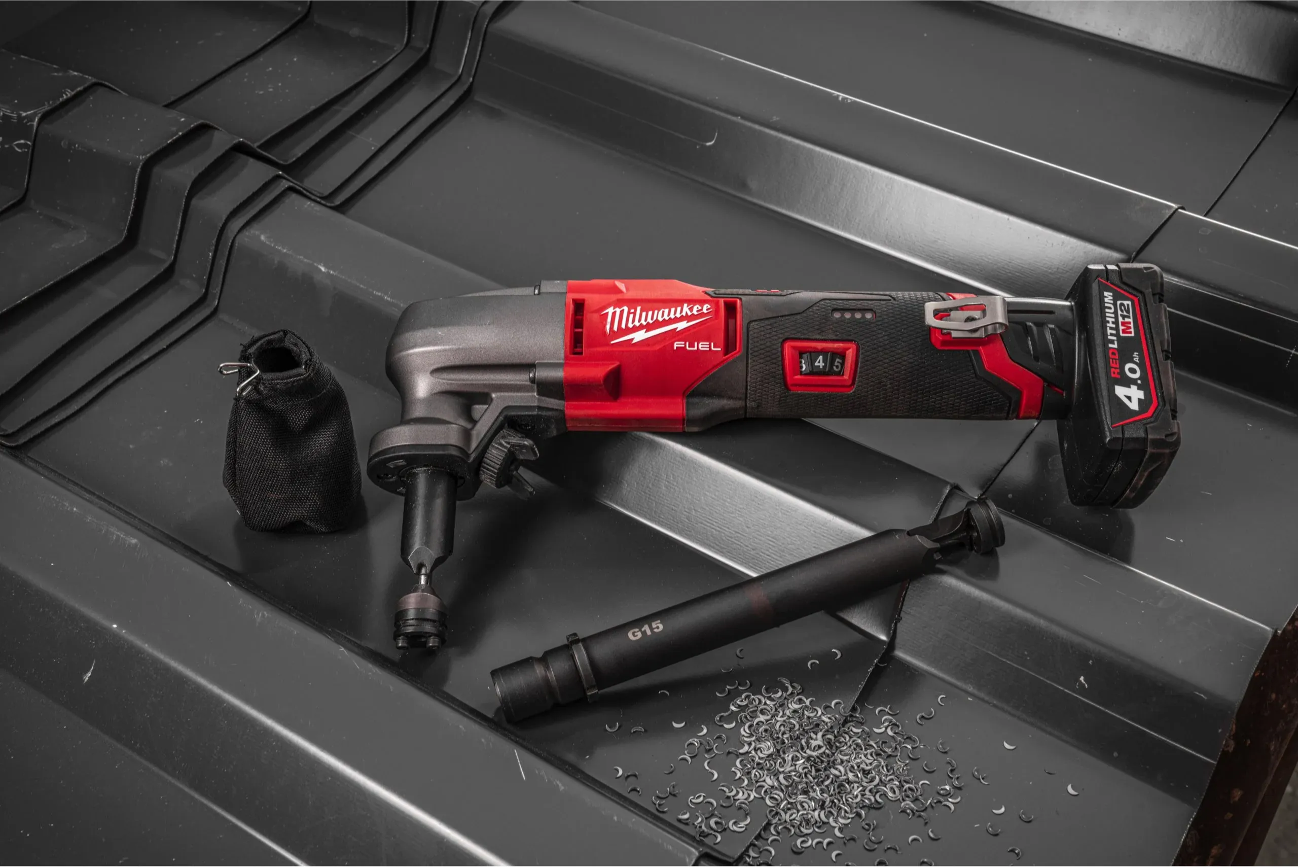 Ножницы высечные аккумуляторные Milwaukee M12 FNB16-0 - фото 11