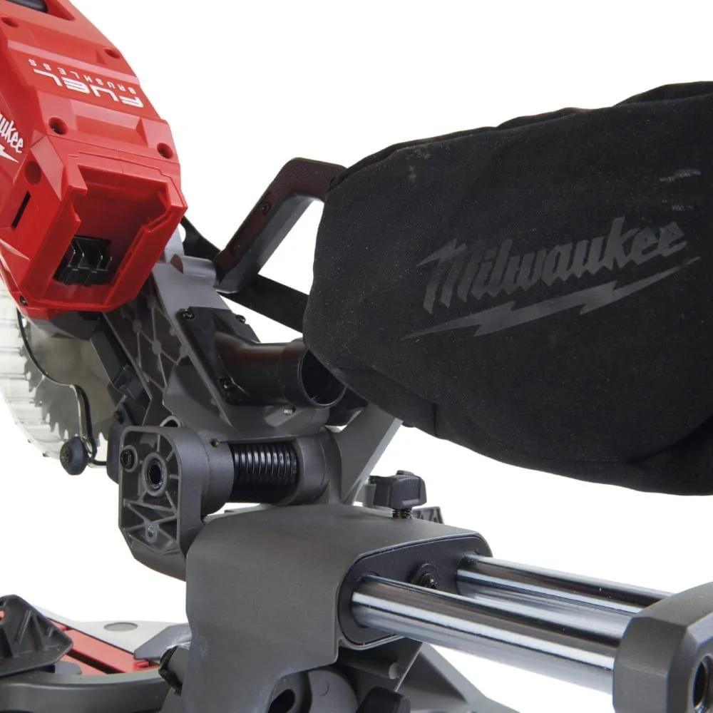 Аккумуляторная торцовочная пила Milwaukee M18 FMS190-0