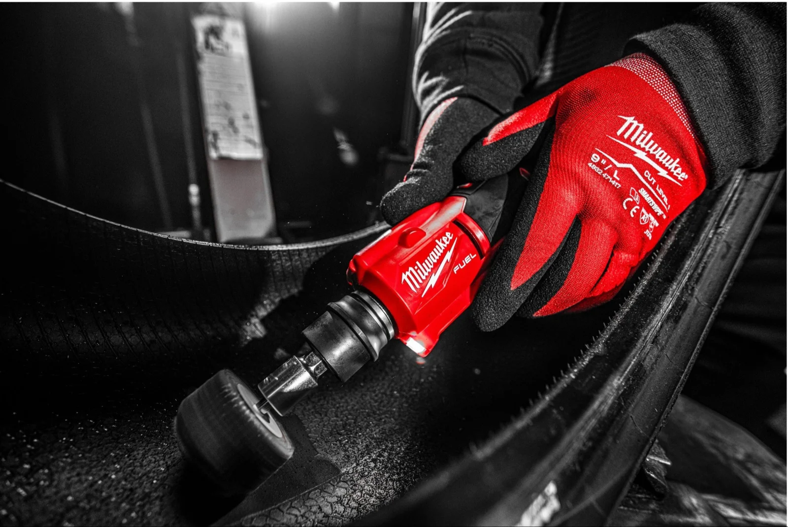 Шліфмашина пряма акумуляторна 7/16" HEX Milwaukee M12 FTB-0   4933472215