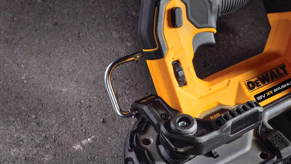 Пила ленточная аккумуляторная DeWalt DCS377NT - фото 9