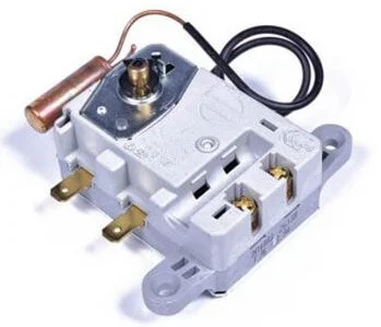 65103771 Термостат для водонагрівачів Ariston 10, 15, 30 л серій SG R, PRO R, Ti-Shape