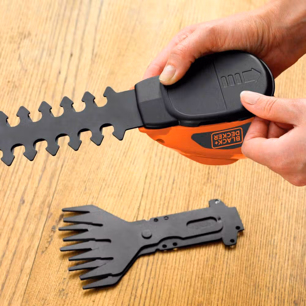 Кусторез-ножницы аккумуляторные Black+Decker GSL700KIT - фото 6