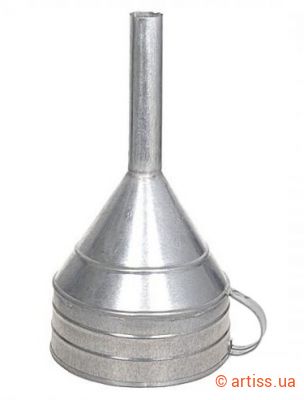 Фото лійка оцинкована для вантажних авто "пряма" (бензин) ло-0309