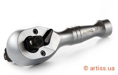 Фото tpіcкaчкa 1/2", 3/8", 1/4" 2-х стороння 72 зубця з металевою ручкою apro 257025